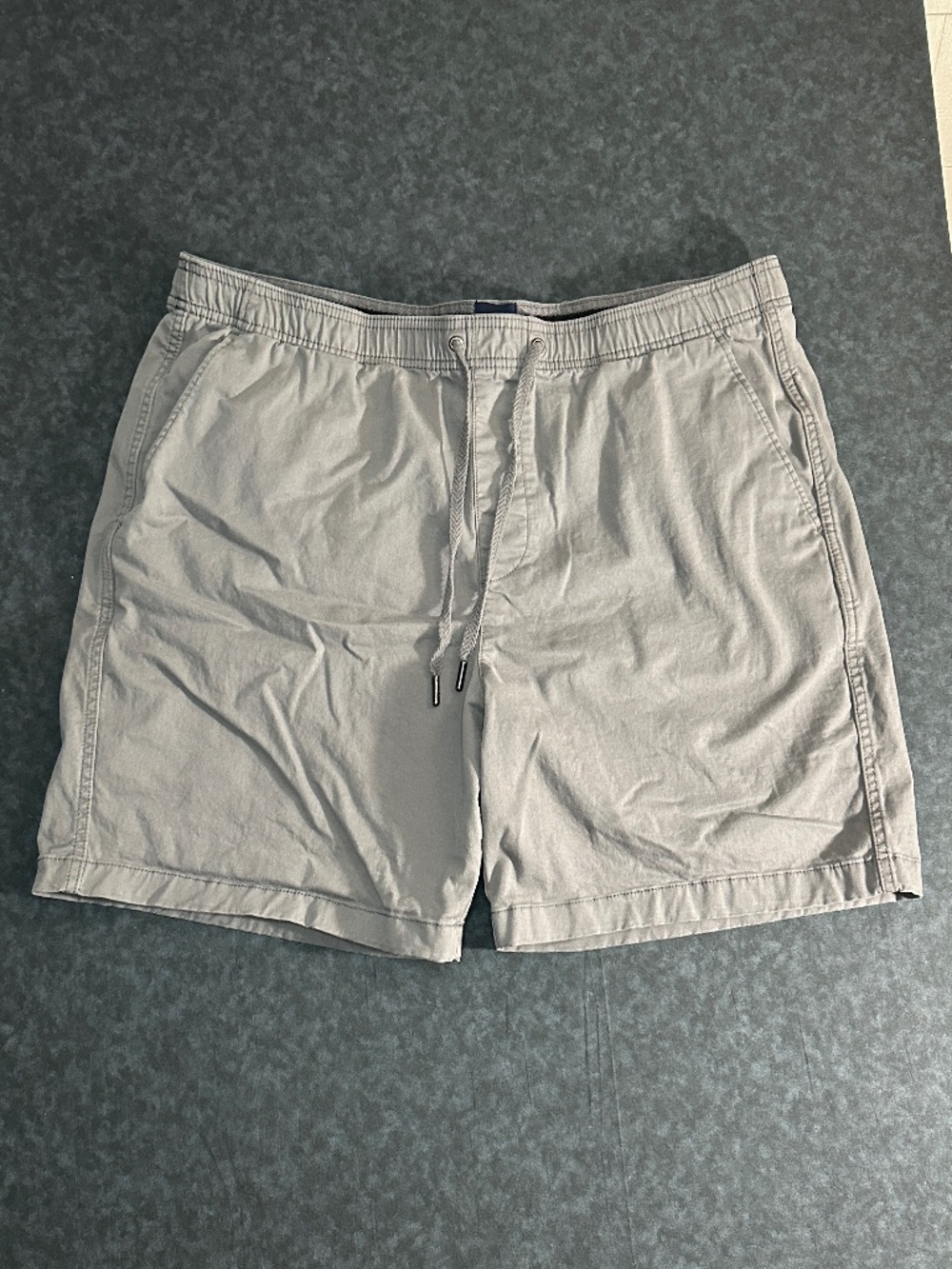 Gap Casual Drawstring Gray Men's Shorts Size XL
